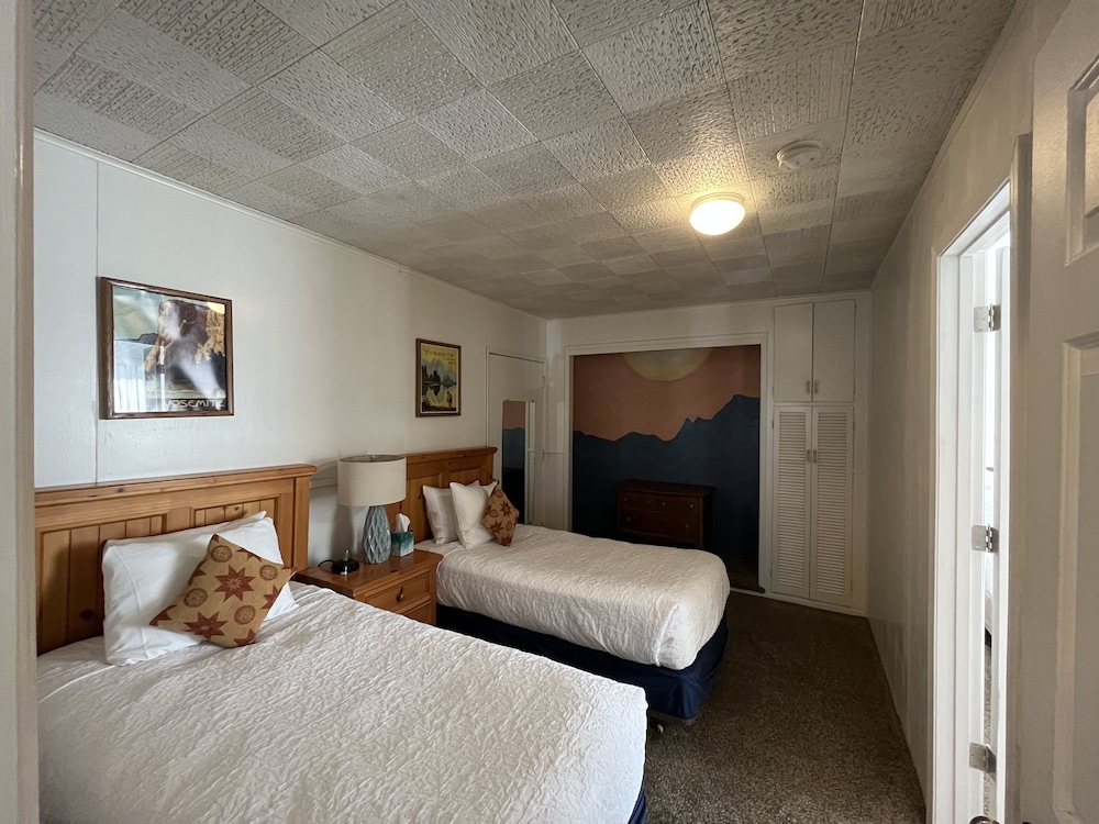 June Lake Villager - photo 53