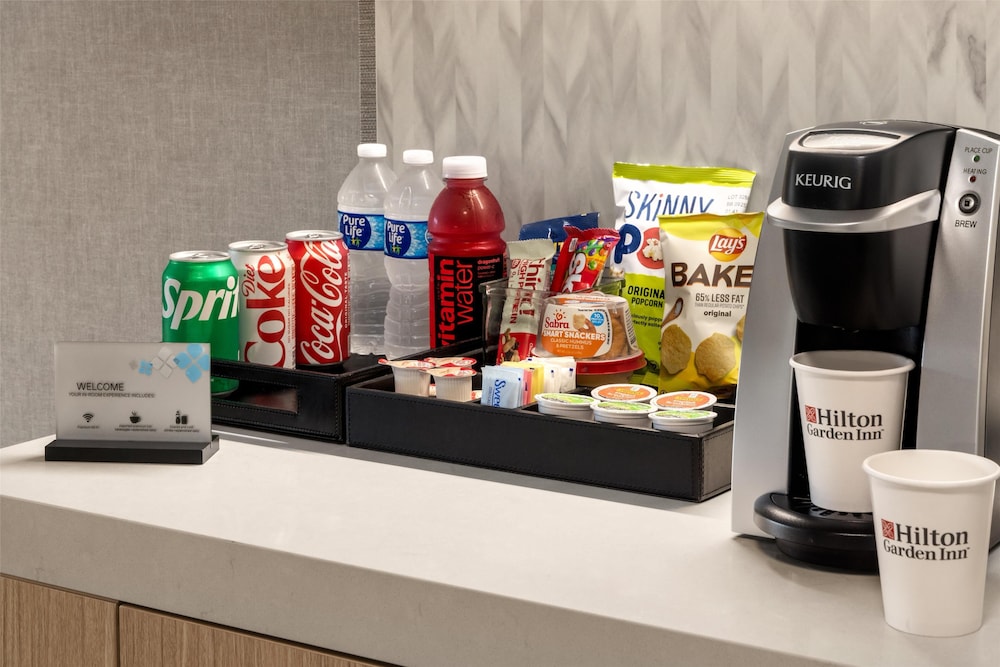 Hilton Garden Inn Arlington Shirlington - photo 8