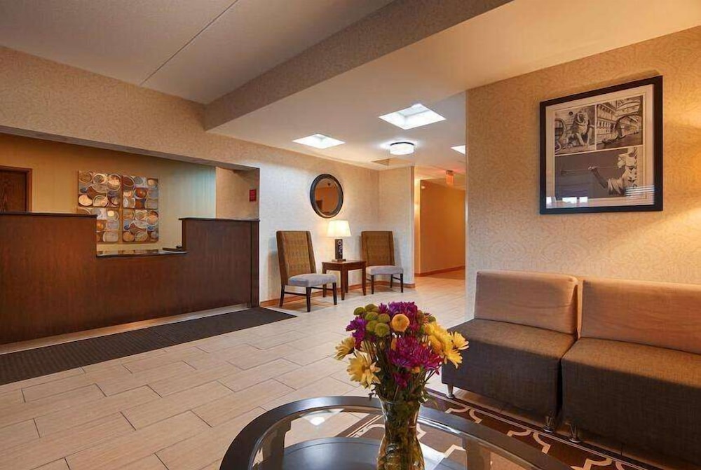 Days Inn by Wyndham Indiana PA Near IUP - photo 2