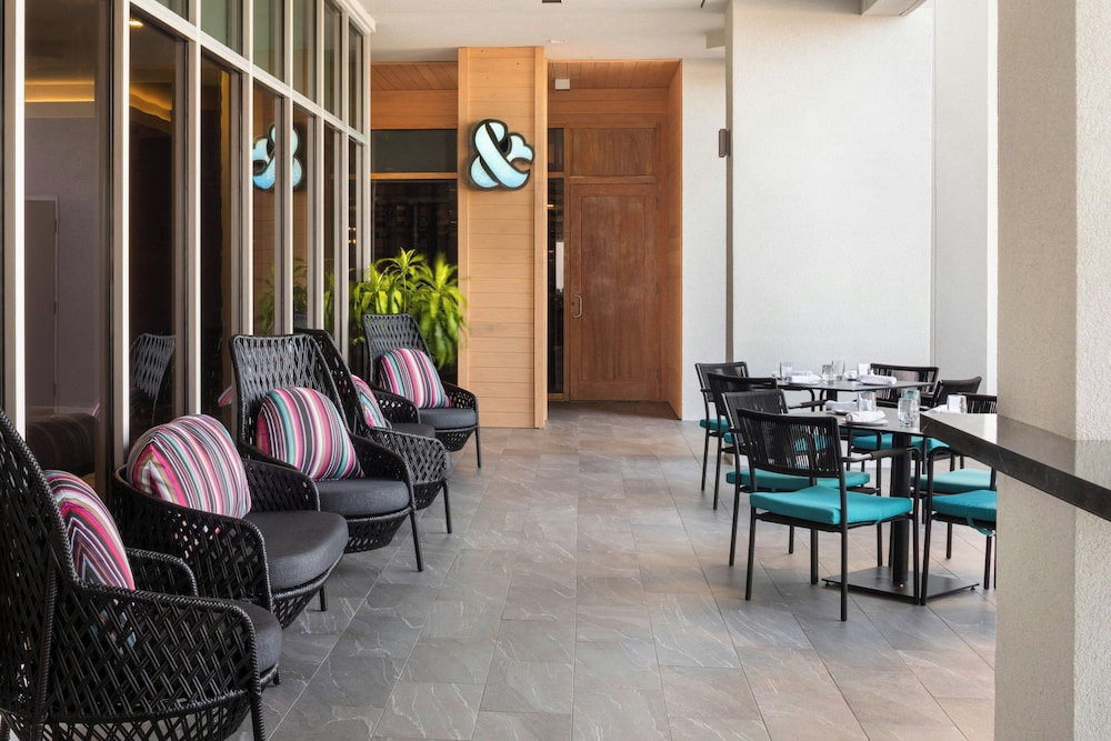 Renaissance Daytona Beach Oceanfront Hotel - photo 26