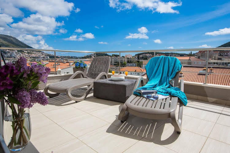 Apartments Lotos