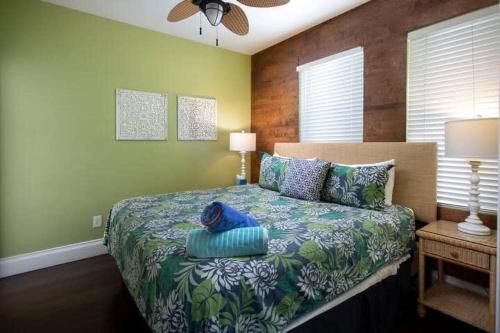 Two Duval Street Suites w pool — 4-Star Luxury Hotel in Key West, United States