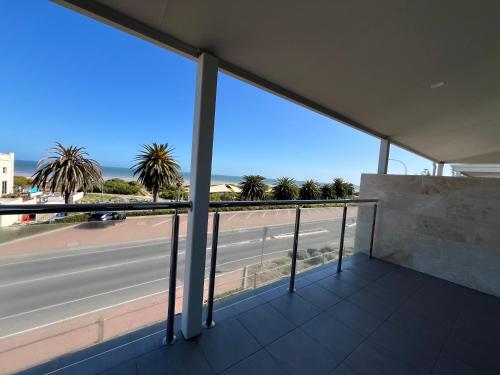 1 95 Esplanade Semaphore - carbon neutral hotel in Semaphore