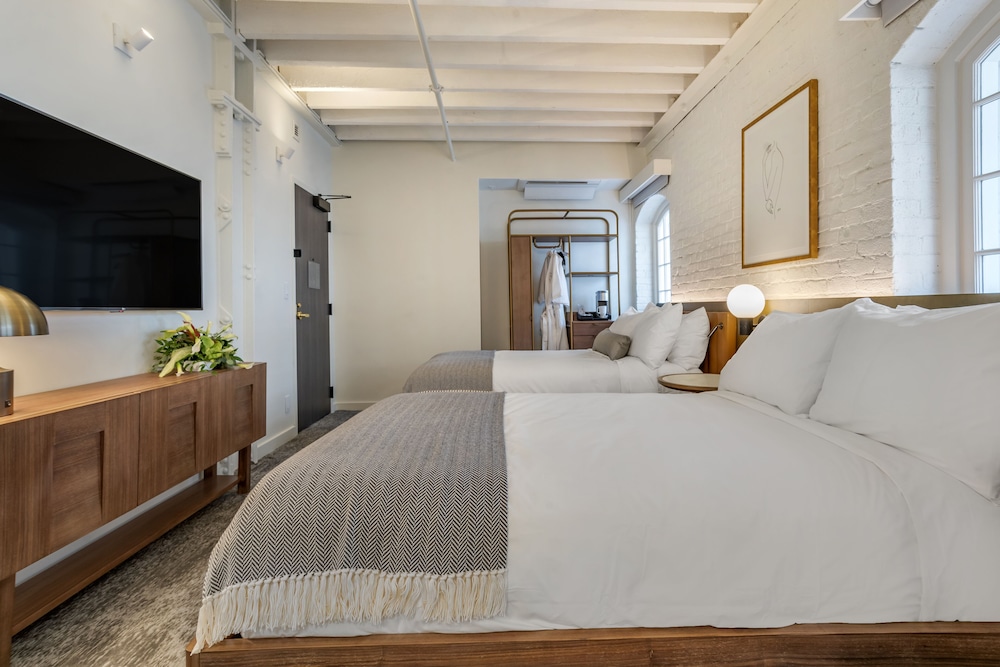 One11 Hotel - photo 11
