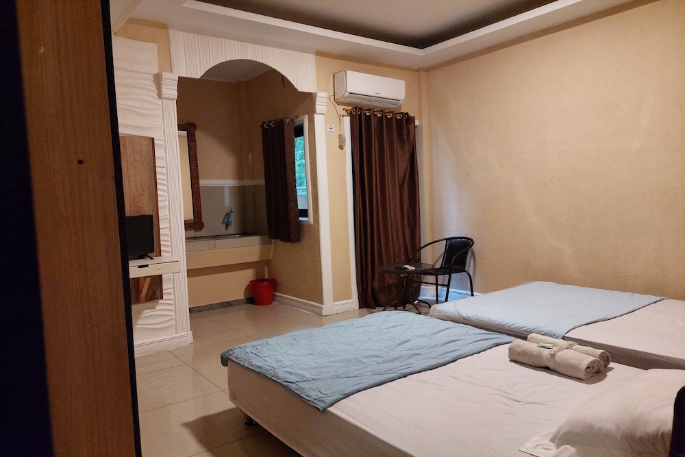 Pondok Sabaraya Haji Juanda Cikampek Purwakarta — hotel in Cikampek