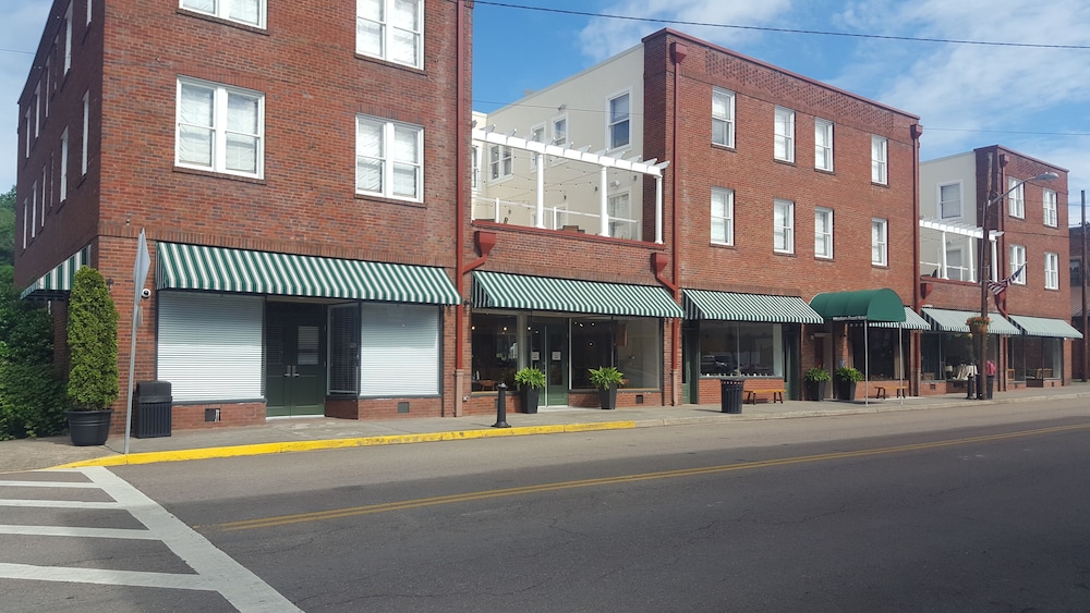 Western Front Hotel - photo 39