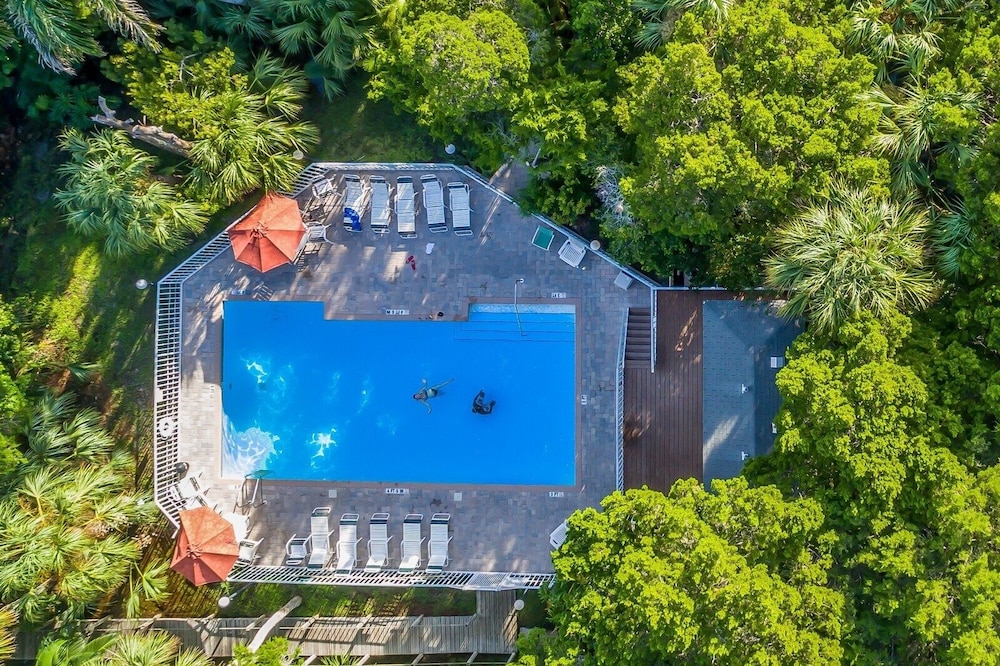 North Beach Paradise townhouse — 4-Star Luxury Hotel in Holmes Beach, United States
