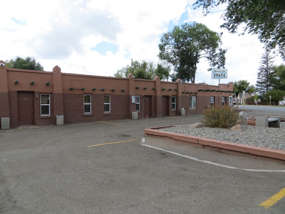 Riverside Inn of Alamosa - photo 2