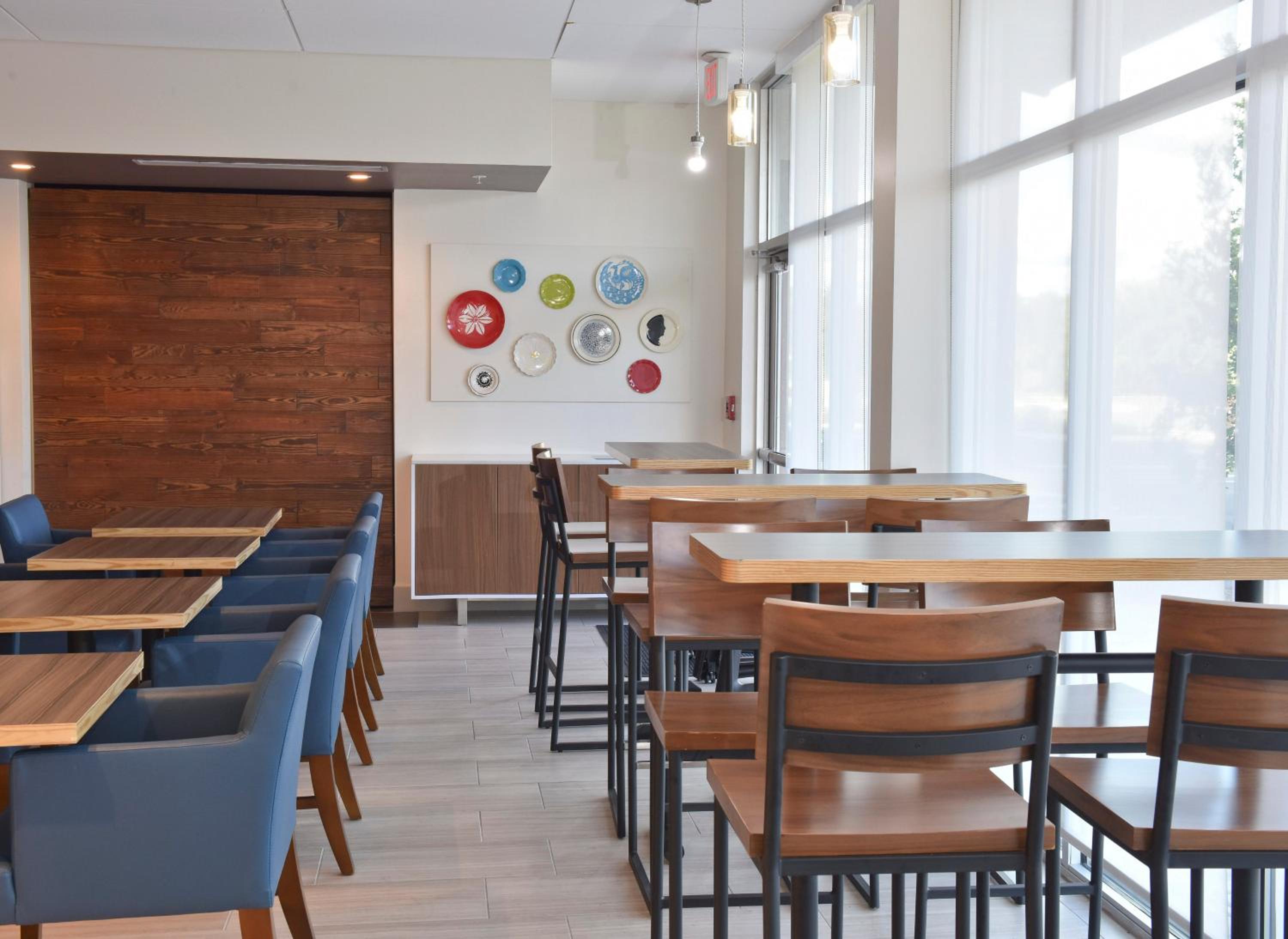 Holiday Inn Express & Suites Orlando Southeast by IHG - photo 122