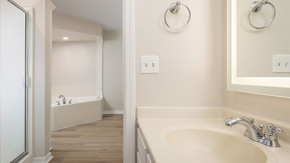 Holiday Inn Club Vacations Galveston Seaside - photo 92