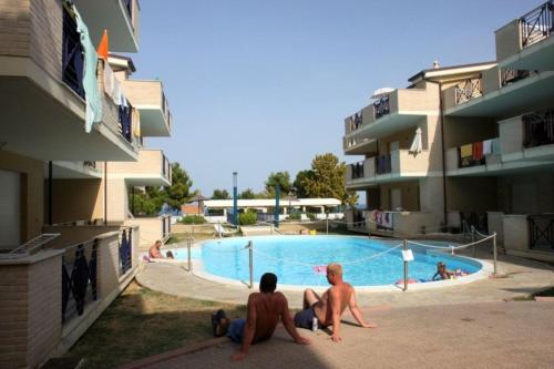 Green Bay A8 Pineto Vacanza — 4-Star Luxury Hotel in Pineto, Italy