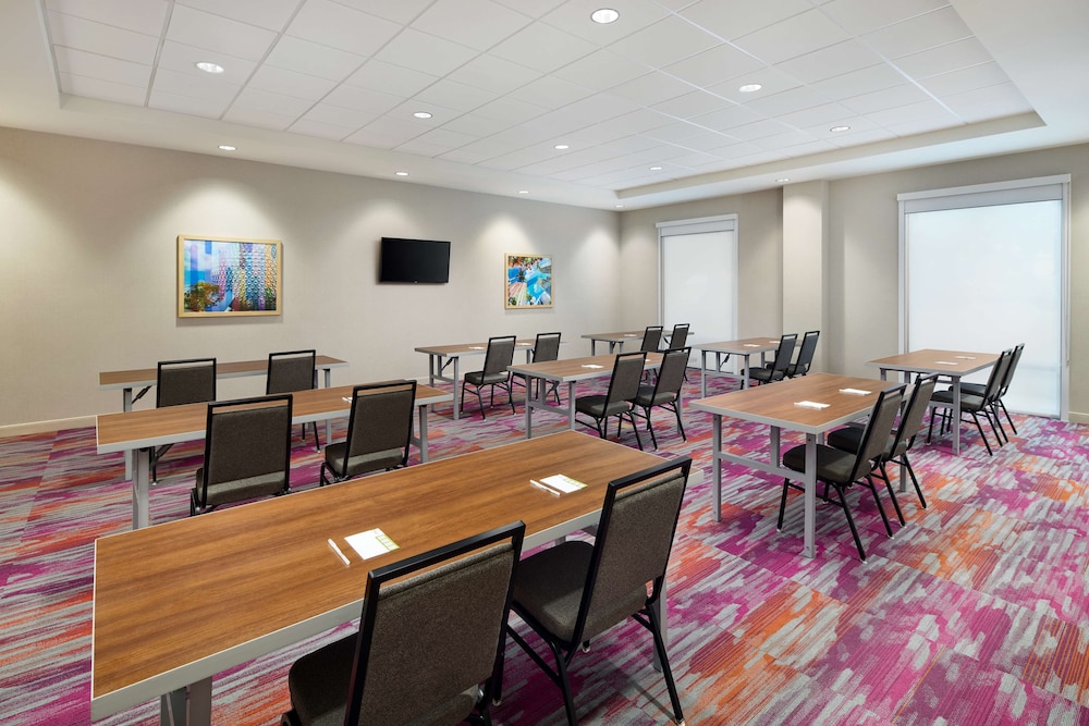 Home2 Suites by Hilton Stuart - photo 34
