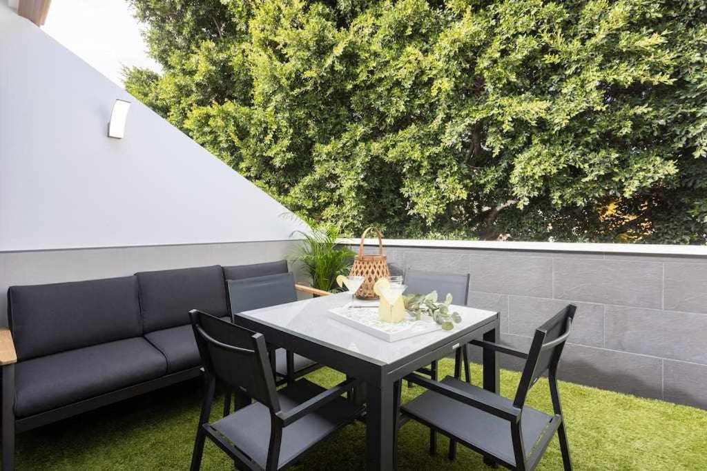 Sunnyland Atico Adelfas San Andres — 4-Star Luxury Hotel in Santa Cruz De Tenerife, Spain