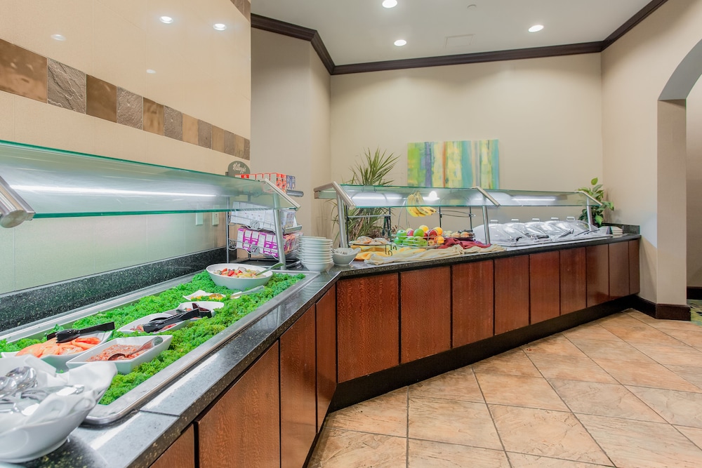 Holiday Inn Hotel & Suites Tallahassee Conference Ctr N by IHG - photo 47