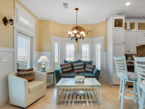 Odyssea at Destin Pointe — 4-Star Luxury Hotel in Destin, United States