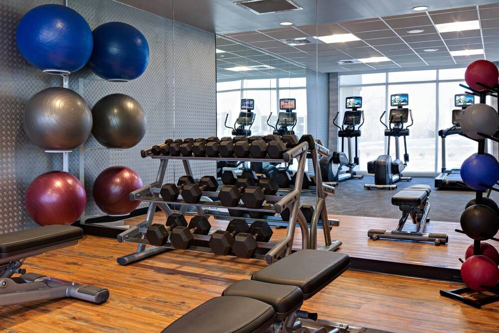 Fairfield Inn & Suites by Marriott Fayetteville - photo 11