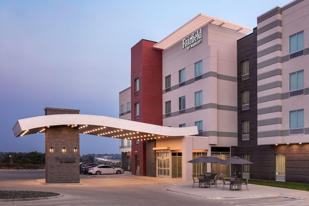 Fairfield by Marriott Inn & Suites Omaha at MH Landing - photo 80