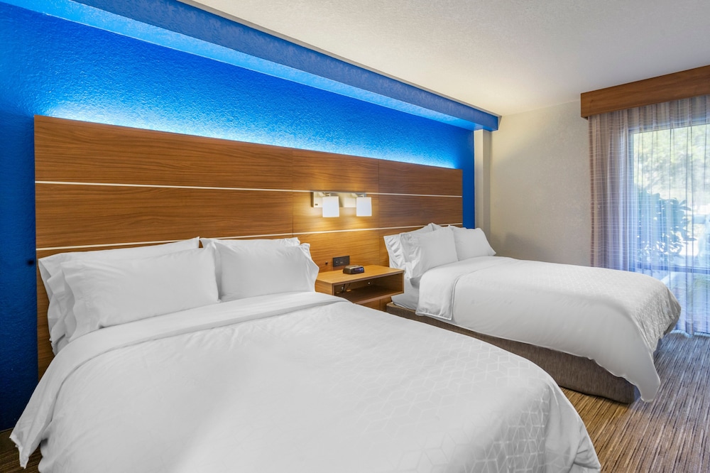 Holiday Inn Express Cape Coral Fort Myers Area by IHG - photo 8