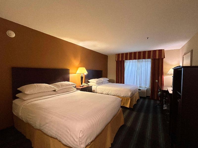 Holiday Inn Express Leesville - photo 23