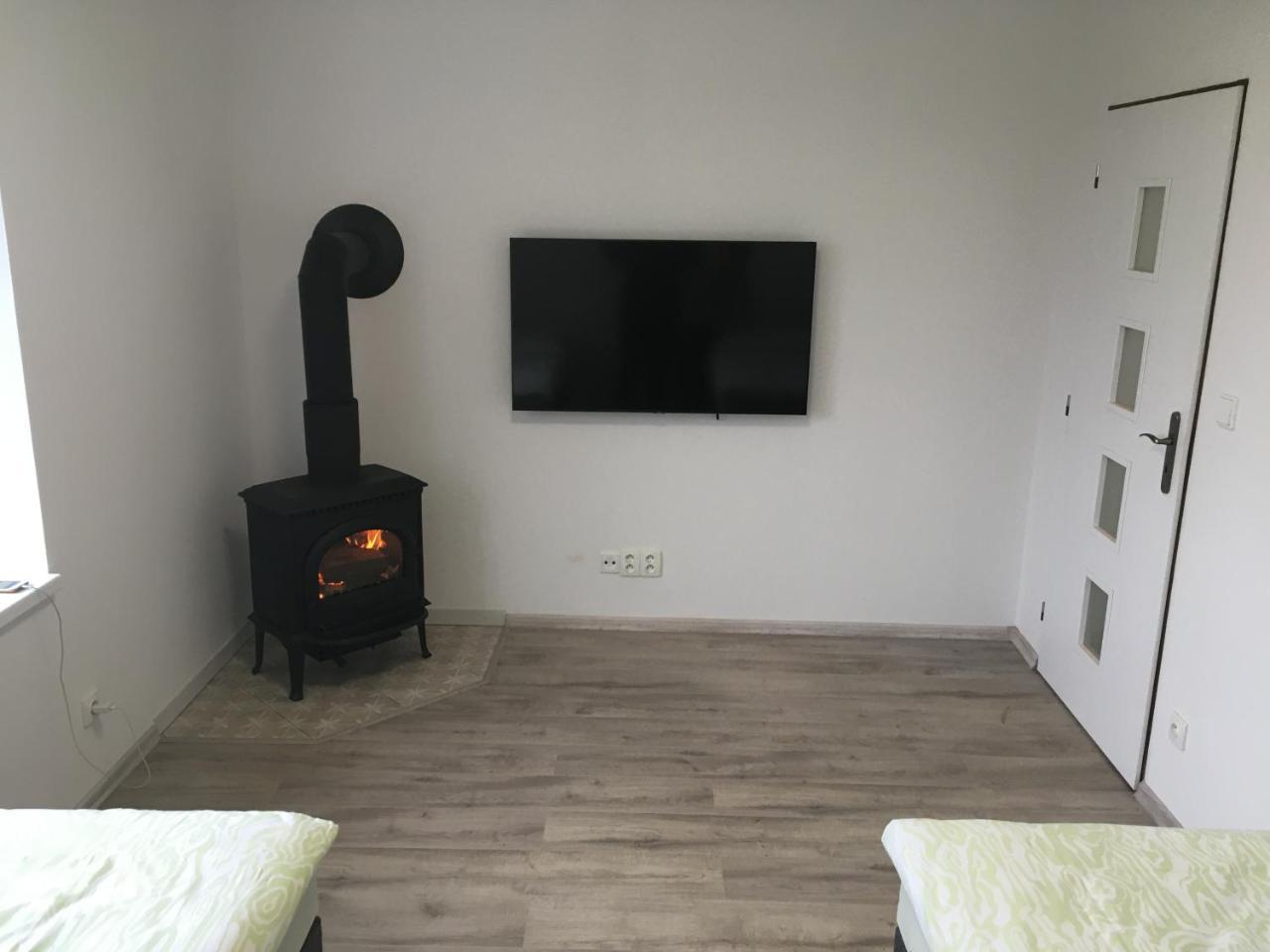 Apartmány U Hadiny — 4-Star Luxury Hotel in Humpolec, Czech Republic