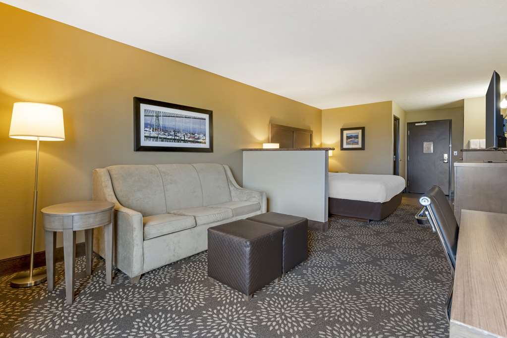 Best Western Columbia River Waterfront Hotel Astoria - photo 17