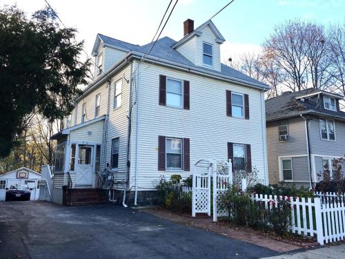 Pet Friendly 30Min To Downtown The Bostonian - photo 12