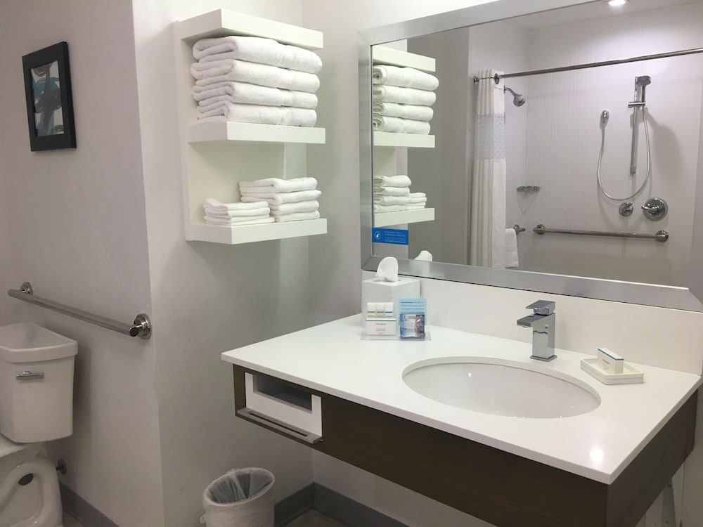 Hampton Inn & Suites Dallas The Colony TX - photo 43