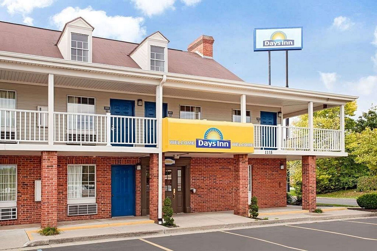 Days Inn By Wyndham Auburn - featured photo