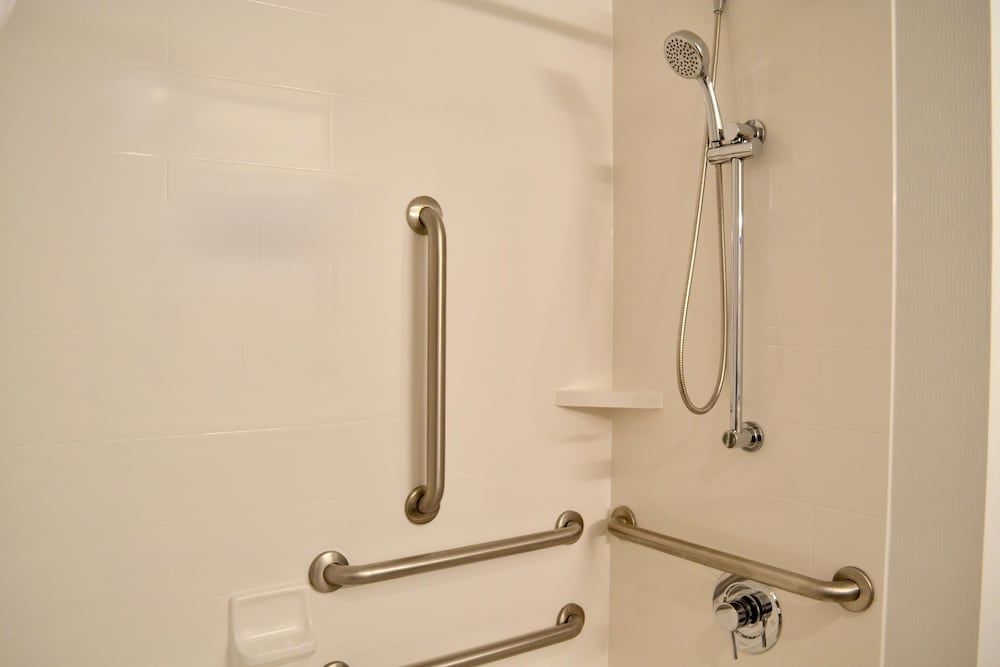 Hampton Inn Medina - photo 31