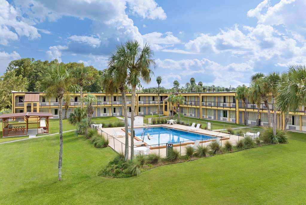 Days Inn by Wyndham Lake City I 75 - photo 6