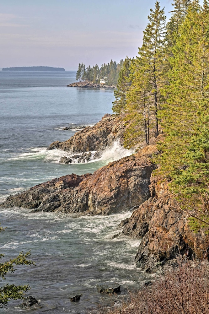 Charming Owls Head Retreat 2 Mi to Rockland Coast — hotel in Owls Head