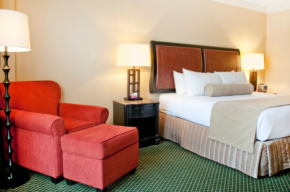 Pensacola Grand Hotel - photo 8