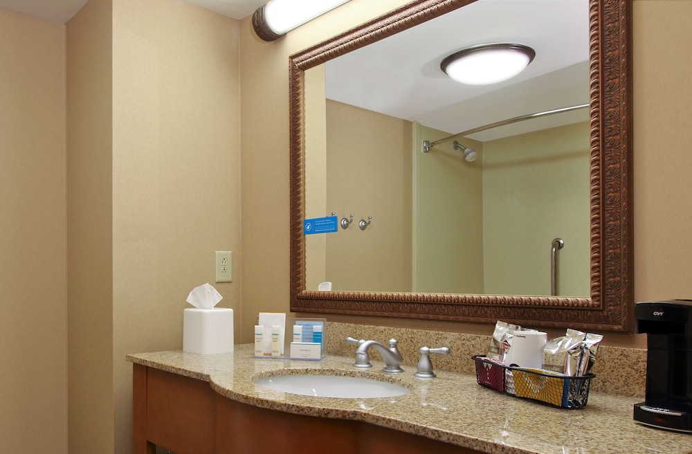Hampton Inn & Suites Madisonville - photo 23