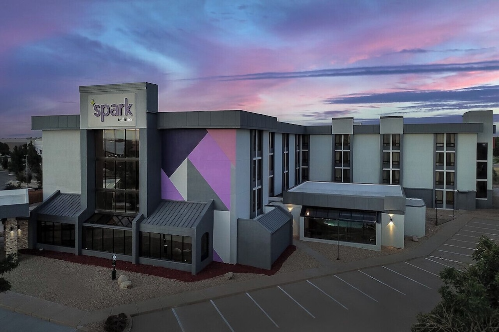 Spark by Hilton Denver East I 70 - photo 22