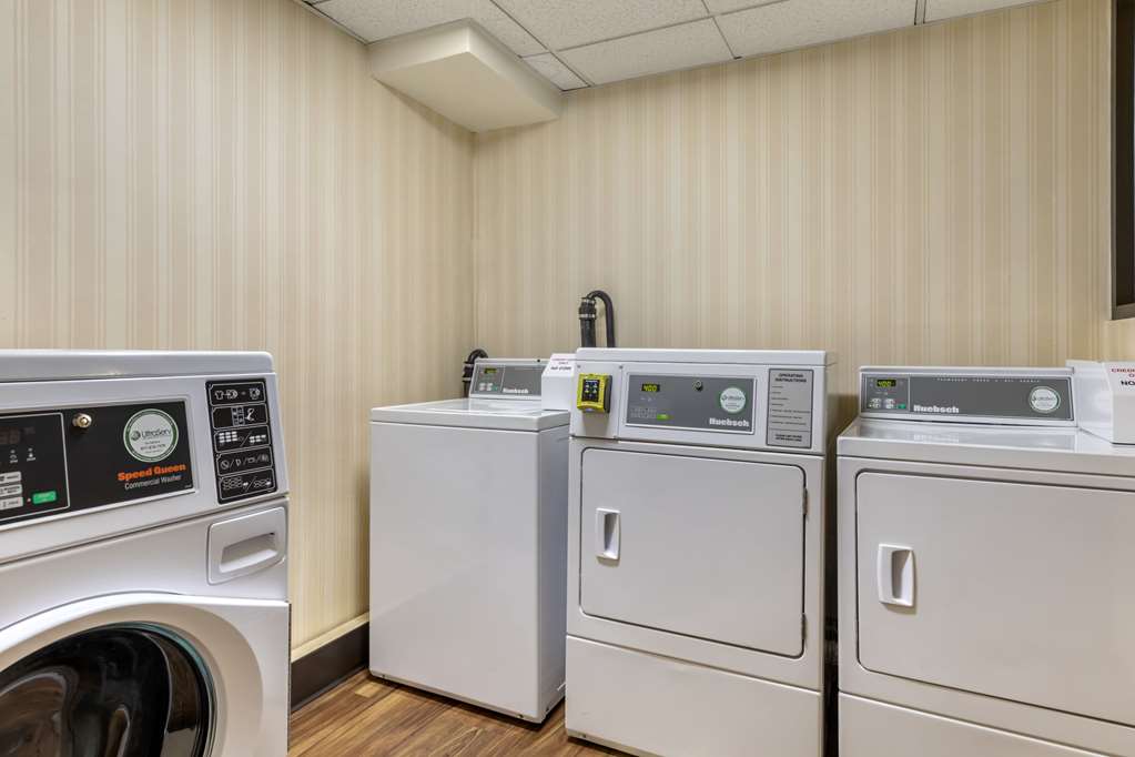 Clarion Hotel Anaheim Resort - photo 40
