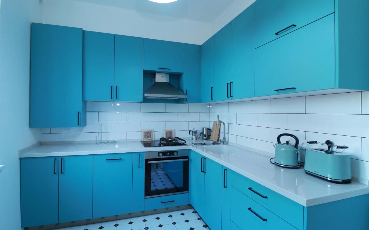 Stylish & Authentic 2BR Retreat in Central Tbilisi Wehost