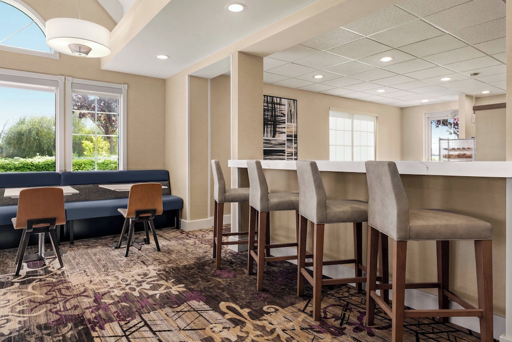 Residence Inn by Marriott Salinas Monterey - photo 24