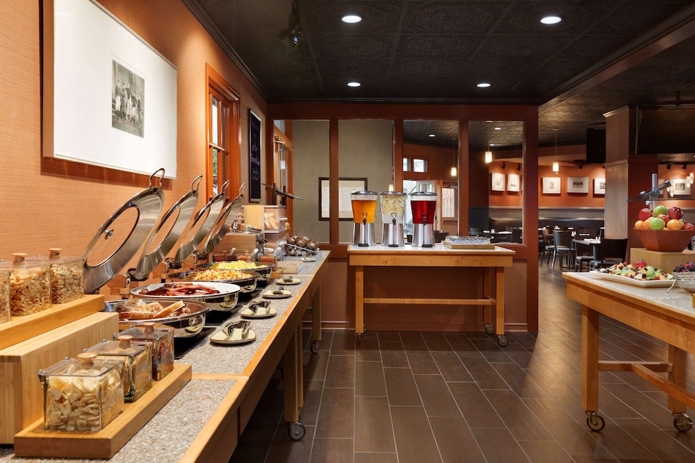 DoubleTree by Hilton Minneapolis Park Place - photo 46