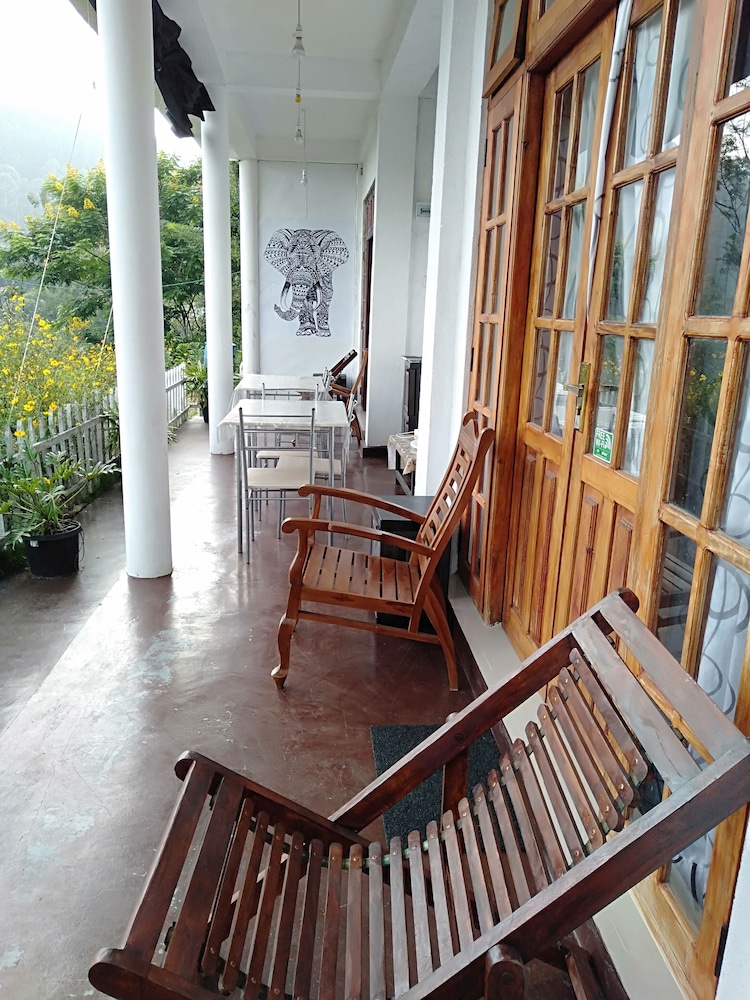 Zircon Ella - last minute hotel in Ella Town