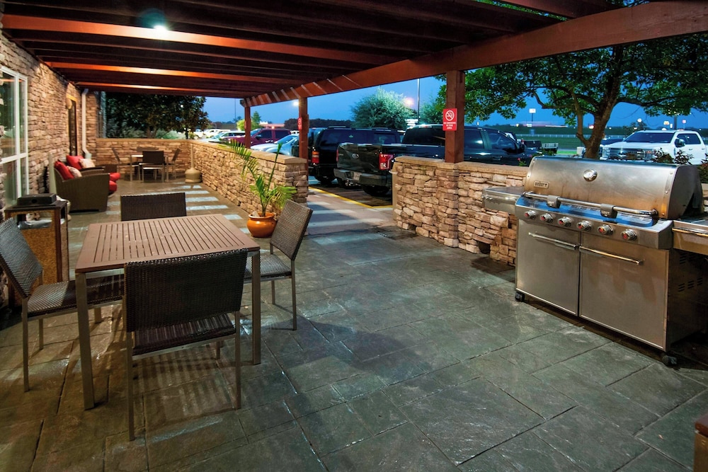 TownePlace Suites by Marriott Baton Rouge Gonzales - photo 26
