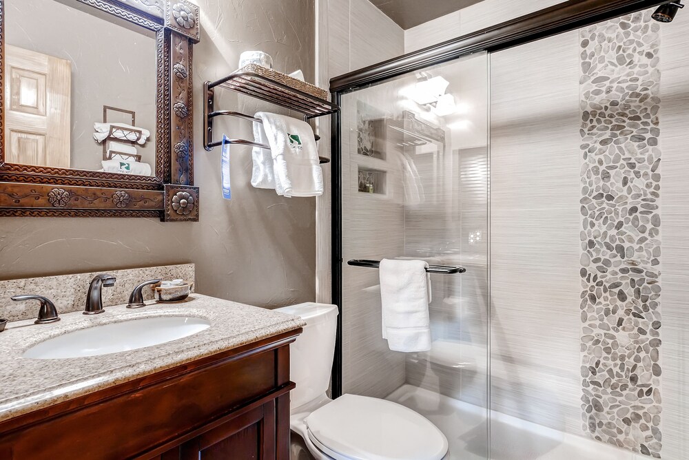 Ski Inn Condominiums by Resort Lodging Company - photo 67