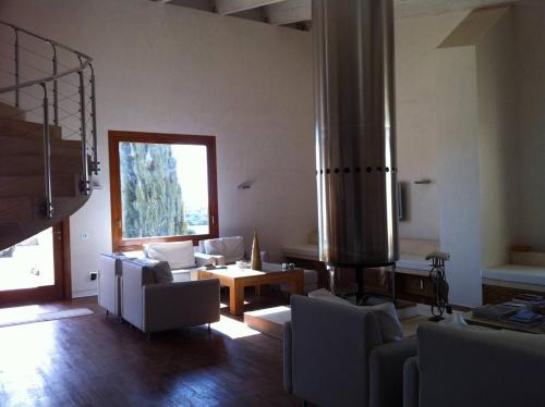 Casa Herreros Alojamiento Rural con Pista de Padel — 4-Star Luxury Hotel in Rada De Haro, Spain