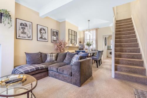 Chester City Centre Cottage Sleeps 6 with FREE Parking — 4-Star Luxury Hotel in Chester, United Kingdom
