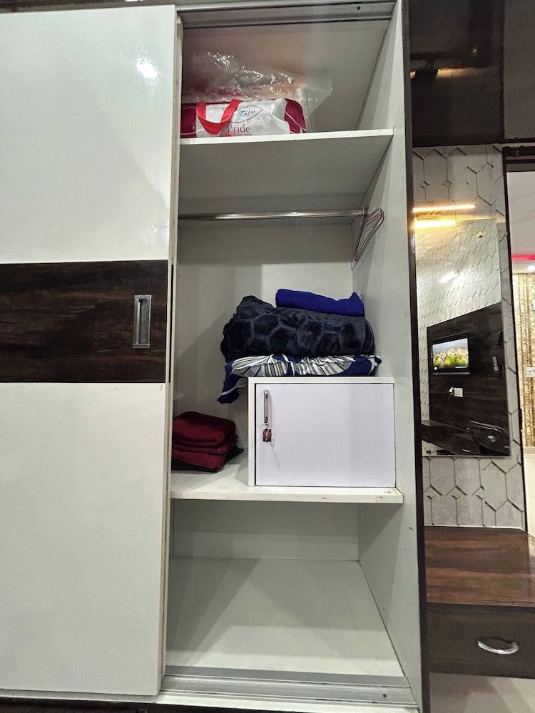 Entire 3bhk Luxury Flat in Zirakpur panchkula chandigarh mohali Punjab India