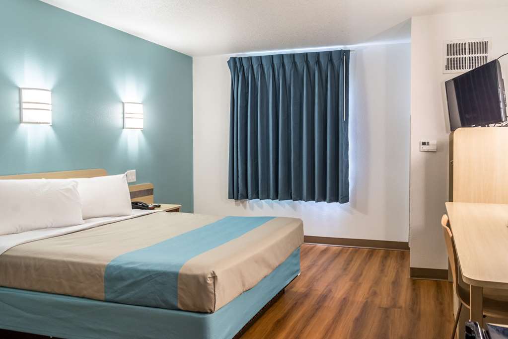 Motel 6 Lincoln City OR - photo 10