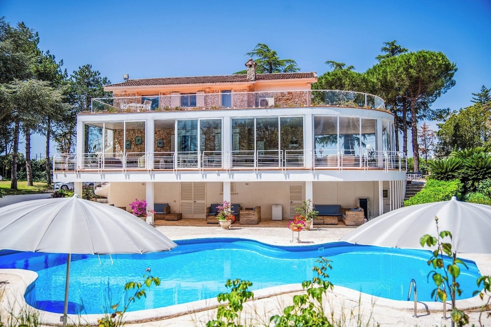Villa del Sole Martina Franca — 4-Star Luxury Hotel in Martina Franca, Italy