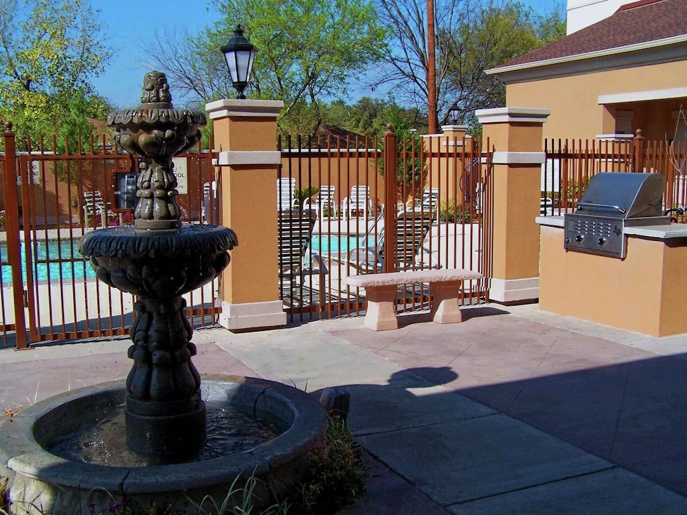 Homewood Suites by Hilton Laredo at Mall del Norte - photo 28