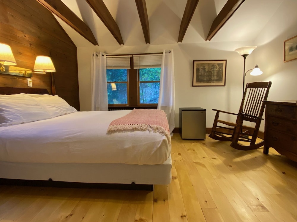 Whiteface Farm Adirondack Bed and Breakfast - photo 4