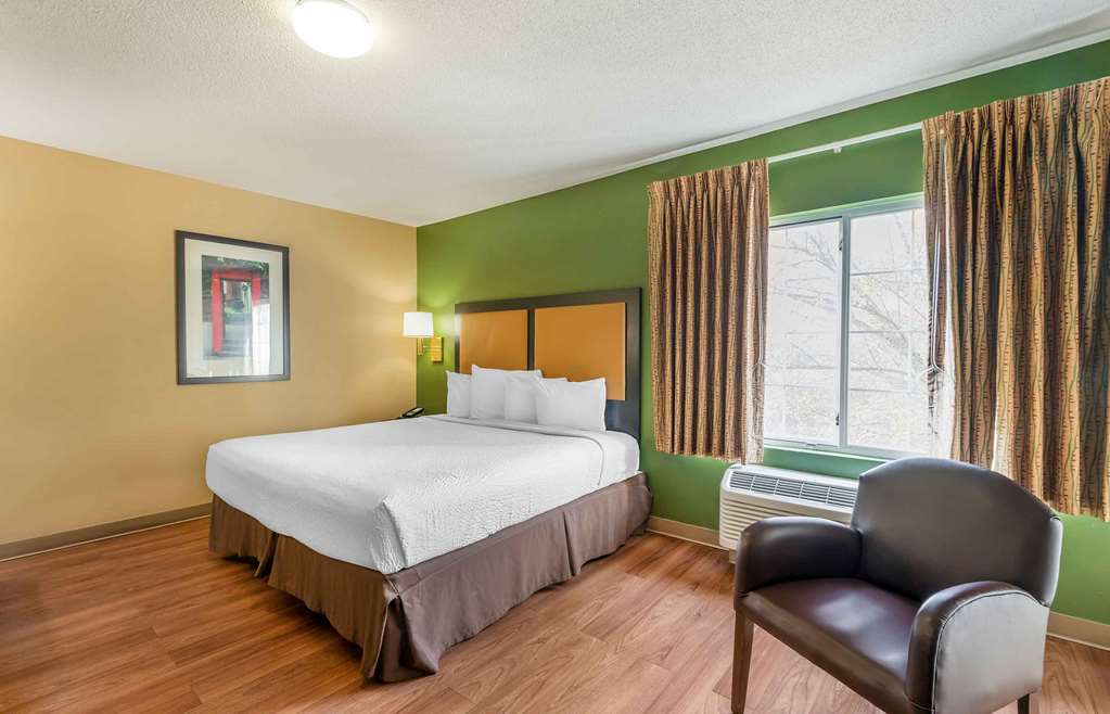 Extended Stay America Suites Chesapeake Greenbrier Circle - photo 14