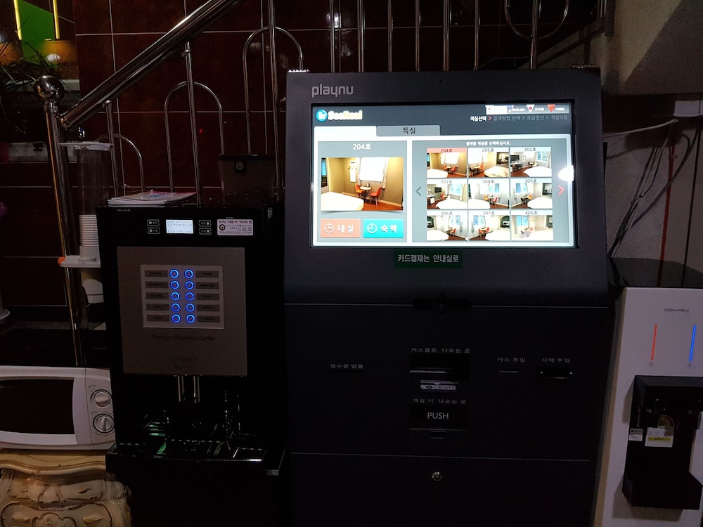Hite Hotel — Changwon — photo 3